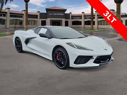 Used 2023 Chevrolet Corvette 3LT w/ Z51 Performance Package image 2