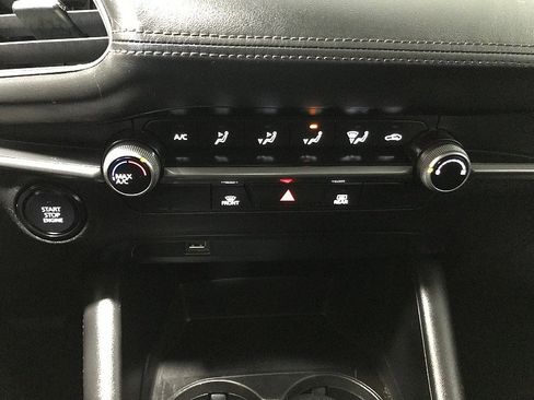 Used 2021 MAZDA MAZDA3 s image 28