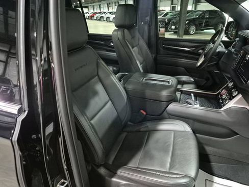 Certified 2024 GMC Yukon XL Denali AWD/4WD image 29