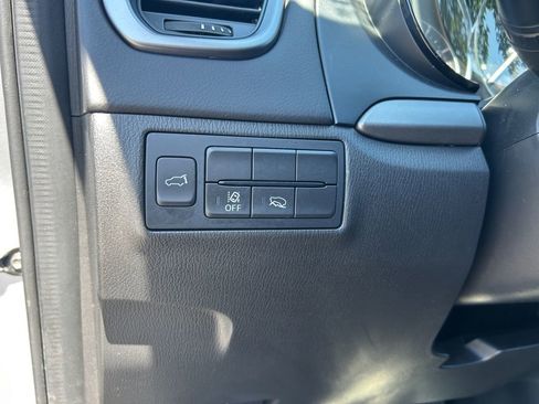 Used 2023 MAZDA CX-9 Touring image 22