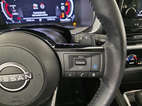 Used 2024 Nissan Pathfinder Platinum w/ Lighting Package (N93) image 37