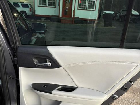 Used 2013 Honda Accord EX-L image 19