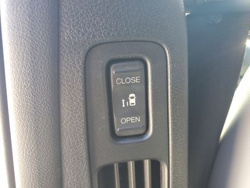 Used 2019 Honda Odyssey EX-L image 18