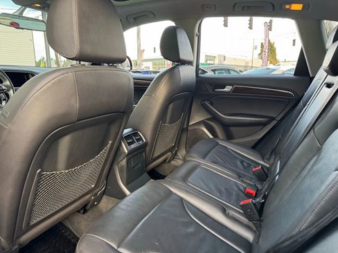 Used 2017 Audi Q5 2.0T Premium image 18
