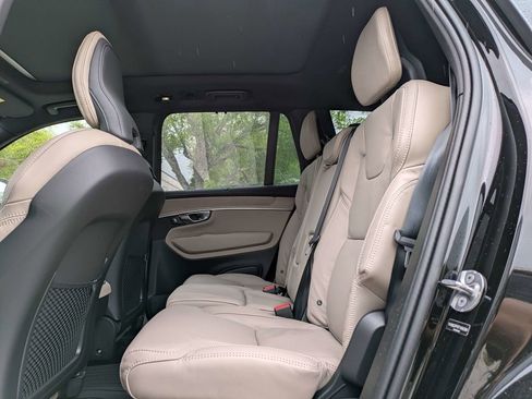 New 2026 Volvo XC90 B6 Ultra w/ Protection Package Premier AWD/4WD image 17