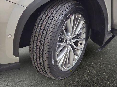 Certified 2025 Lexus NX 300h 350h Luxury image 32