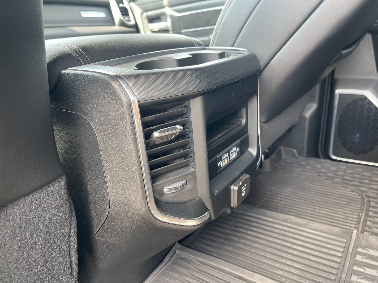 Used 2023 RAM 3500 Laramie w/ Night Edition AWD/4WD image 14