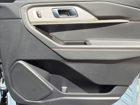 New 2026 Ford Explorer Active image 14
