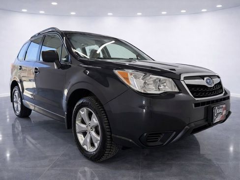 Used 2016 Subaru Forester 2.5i w/ Alloy Wheel Package image 2