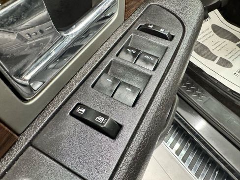 Used 2014 Ford F150 Lariat w/ Equipment Group 502A Luxury AWD/4WD image 10