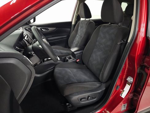 Used 2016 Nissan Rogue SV image 14