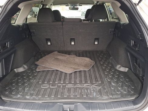 Used 2024 Subaru Outback Premium image 18