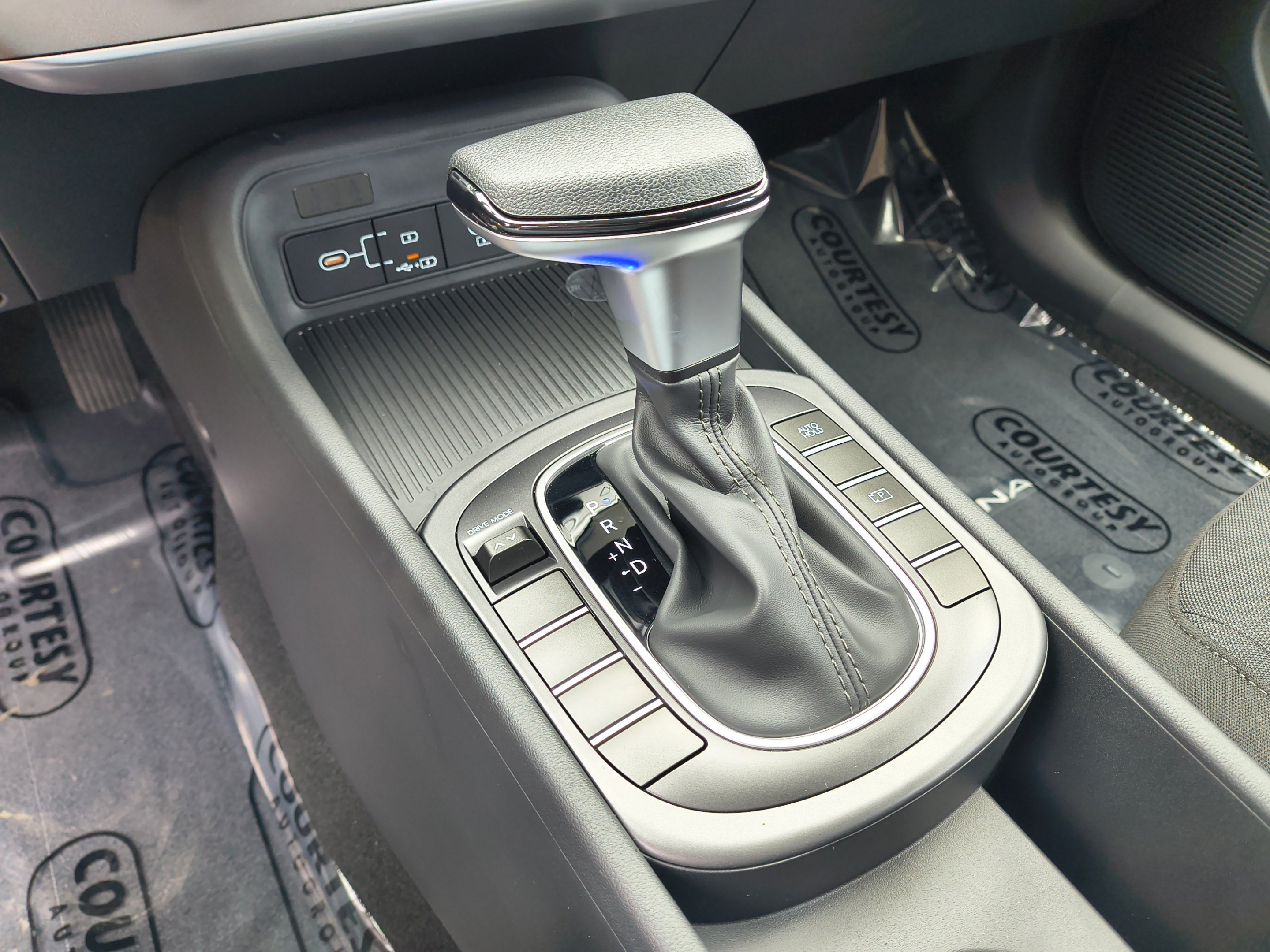 New 2027 Hyundai Kona SE FWD image 25