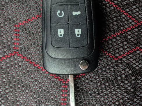 Used 2017 Chevrolet Sonic LT image 18