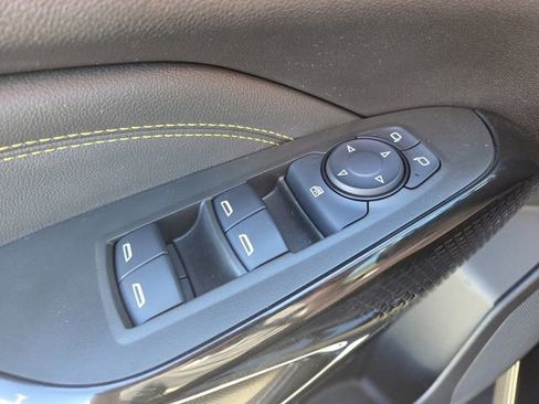 Certified 2024 Chevrolet Trax ACTIV w/ Sunroof Package image 11