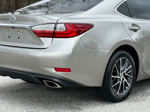Used 2017 Lexus ES 350 w/ Luxury Package image 15