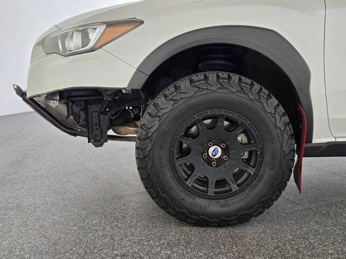 Used 2018 Subaru Crosstrek 2.0i Premium AWD/4WD image 9