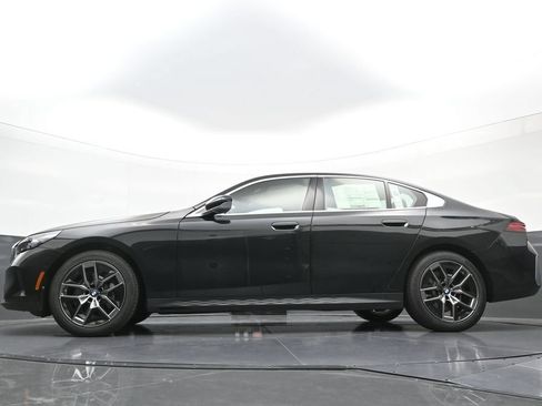 New 2027 BMW 530i xDrive AWD/4WD image 25