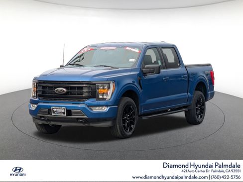 Used 2022 Ford F150 XLT w/ XLT Black Appearance Package image 3