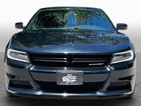 Used 2019 Dodge Charger SXT w/ Leather Interior Group RWD image 4