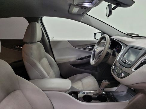 Used 2017 Chevrolet Malibu LS FWD image 21