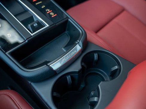 New 2026 Porsche Macan S image 21