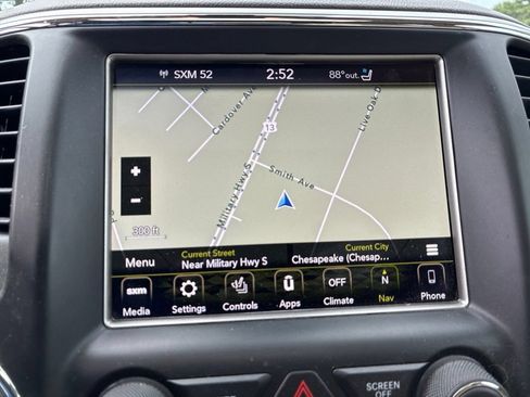 Used 2018 Jeep Grand Cherokee Overland AWD/4WD image 23