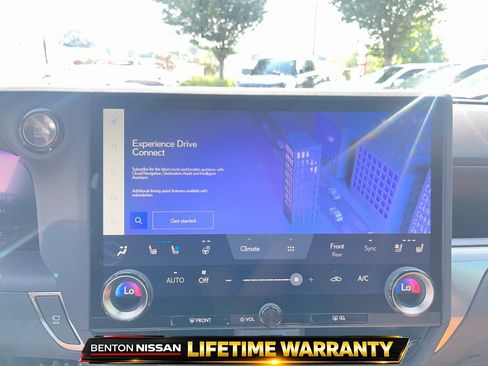 Used 2025 Lexus GX 550 w/ Accessory Package (Z1) AWD/4WD image 18