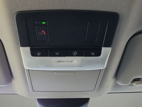 Used 2025 Nissan Sentra SV FWD image 13