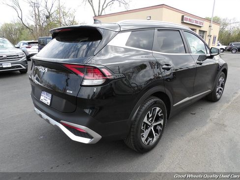 Used 2023 Kia Sportage EX AWD/4WD image 5