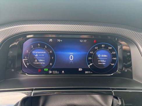 Used 2025 Volkswagen Atlas Peak Edition SE image 13