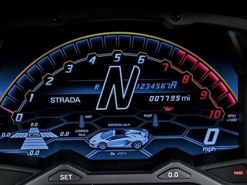Used 2021 Lamborghini Aventador SVJ AWD/4WD image 23