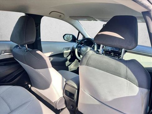 Used 2020 Toyota Corolla LE image 21