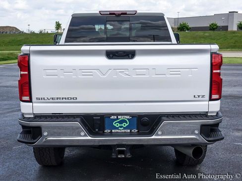 Certified 2024 Chevrolet Silverado 2500 LTZ w/ LTZ Convenience Package AWD/4WD image 9
