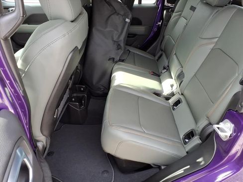 New 2026 Jeep Gladiator Mojave image 14