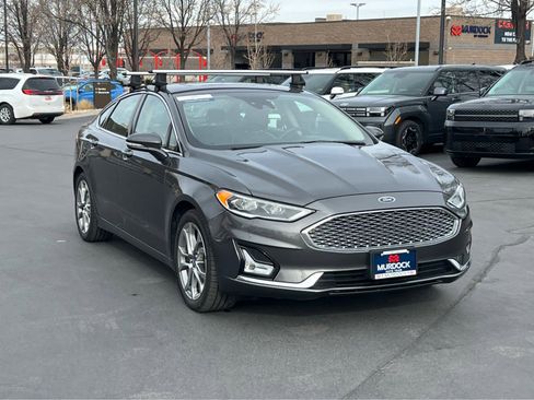 Used 2020 Ford Fusion Titanium image 4