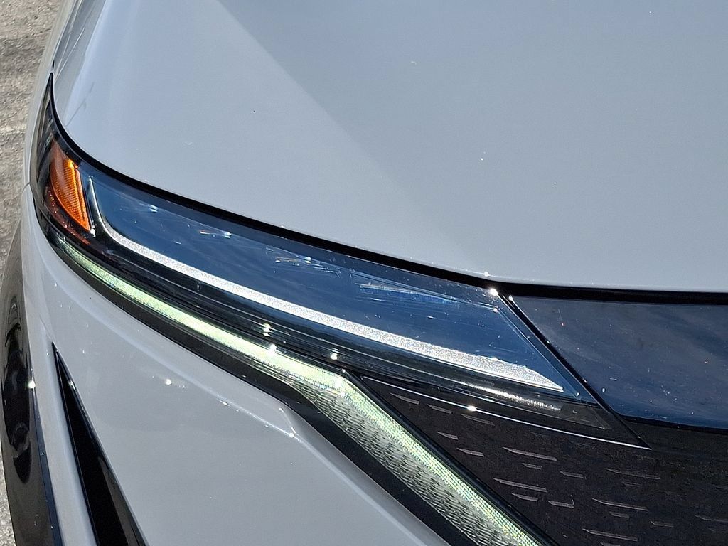 Certified 2024 Nissan Ariya AWD image 10