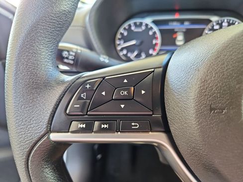 Used 2023 Nissan Sentra SV image 11