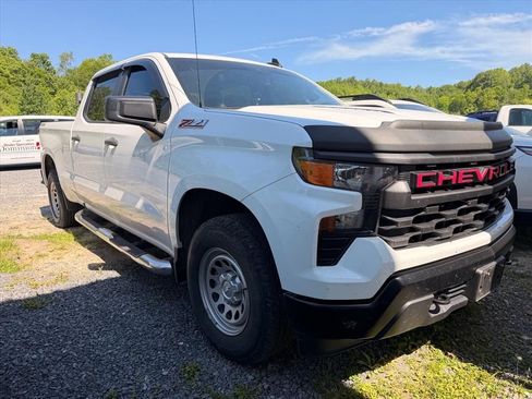 Used 2024 Chevrolet Silverado 1500 W/T w/ WT Value Package AWD/4WD image 11
