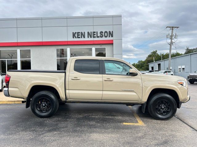 Used 2019 Toyota Tacoma SR5 AWD/4WD image 12