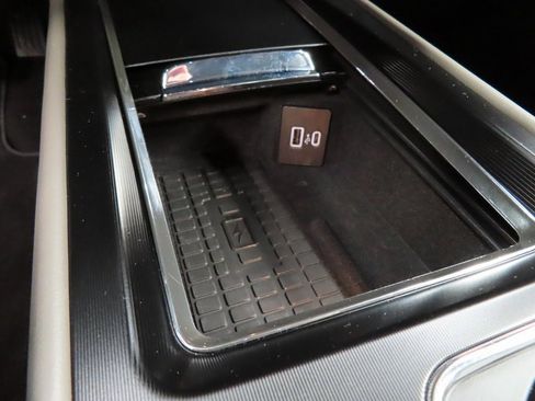 Used 2025 Lincoln Corsair Premiere w/ Jet Appearance Package image 60