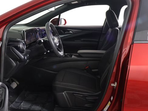 Used 2025 Chevrolet Blazer EV LT FWD image 24