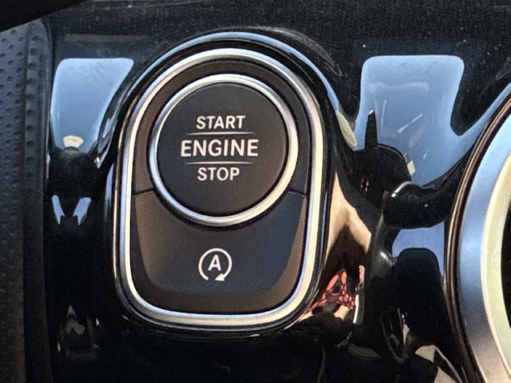 Used 2025 Mercedes-Benz CLA 250 4MATIC image 25