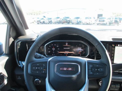 New 2026 GMC Sierra 3500 SLT w/ SLT Premium Package AWD/4WD image 17