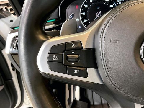 Used 2017 BMW 530i RWD image 23