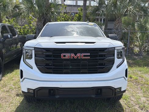 Certified 2024 GMC Sierra 1500 Elevation AWD/4WD image 2