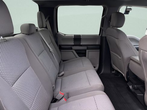 Used 2019 Ford F150 XLT image 38