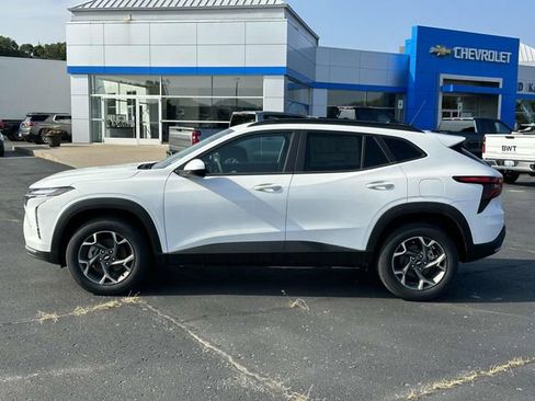 New 2025 Chevrolet Trax LT w/ Driver Confidence Package image 6