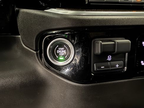 Used 2022 Chevrolet Silverado 1500 RST image 31