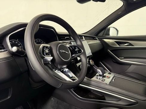 Certified 2025 Jaguar F-PACE R-Dynamic S image 14
